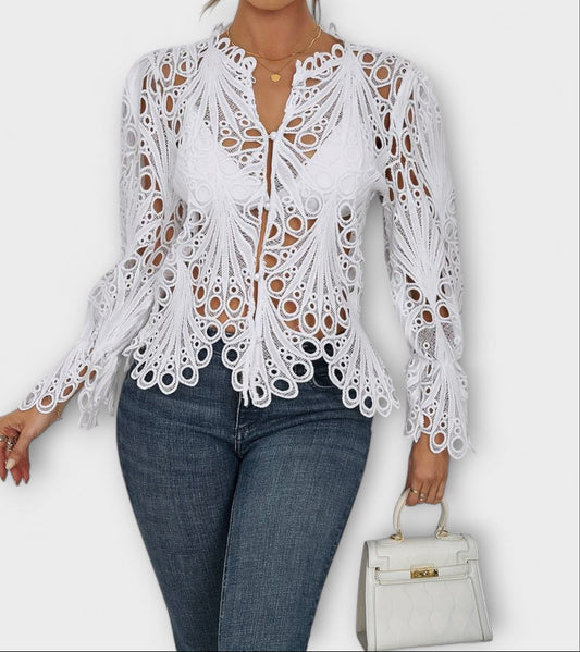 Branca | Blusa em Renda Delicada